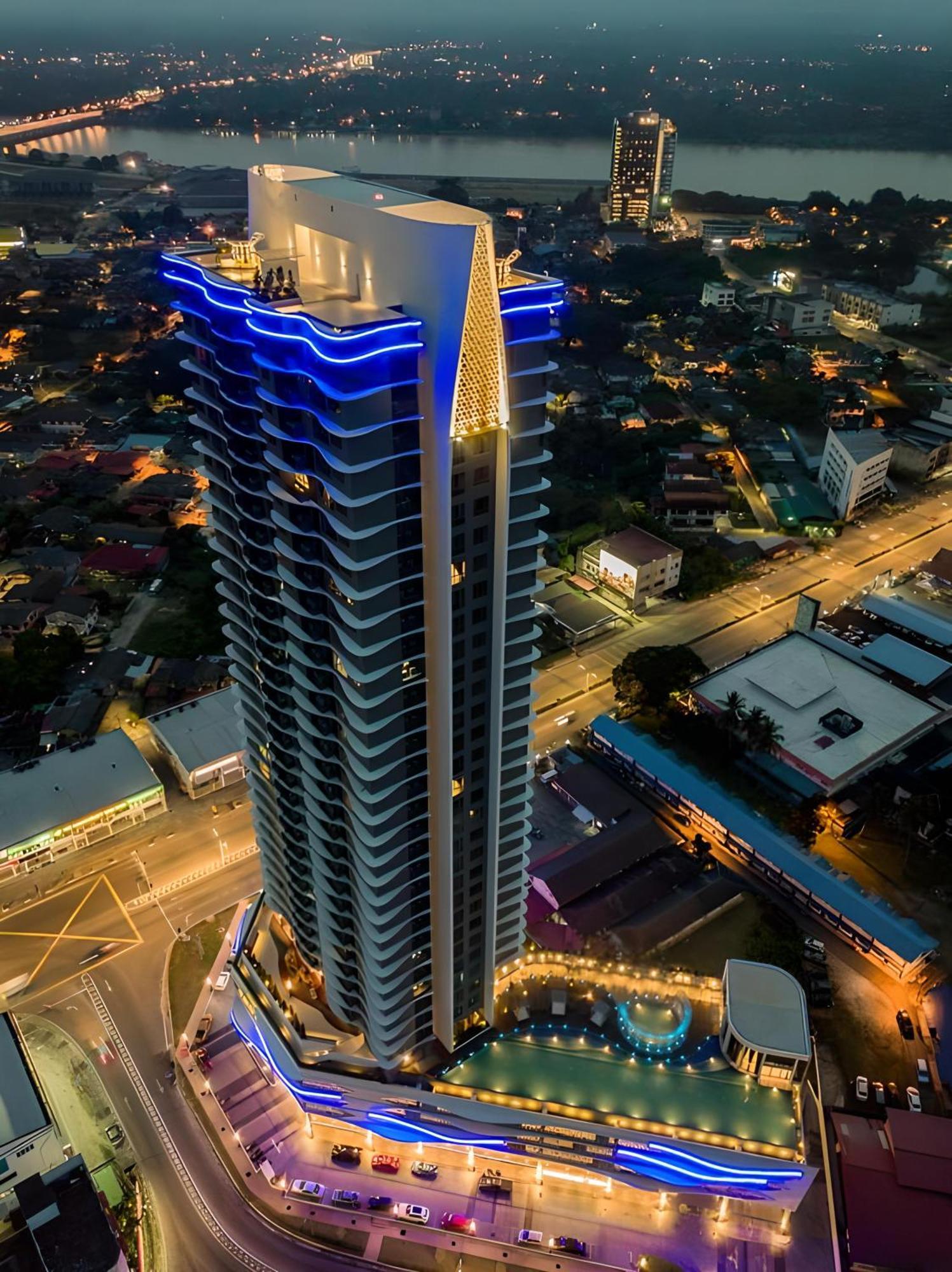 2Br Premium Suites Troika Kota Bharu By Aghome Exteriör bild